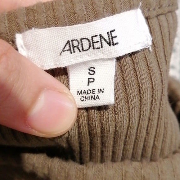 Dress - Picture 4 of 7